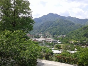 정원에서 바라본 월악산 전경